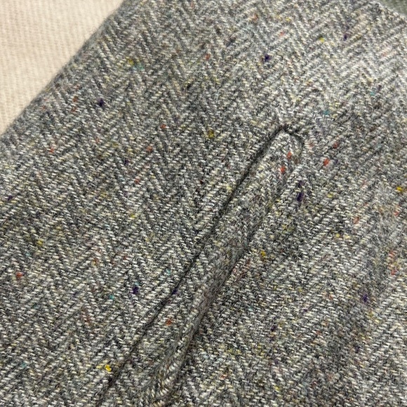 Talbots Light Gray Tweed Mini Skirt with Scalloped Hem Size 6 - Wool Blend - Picture 3 of 9